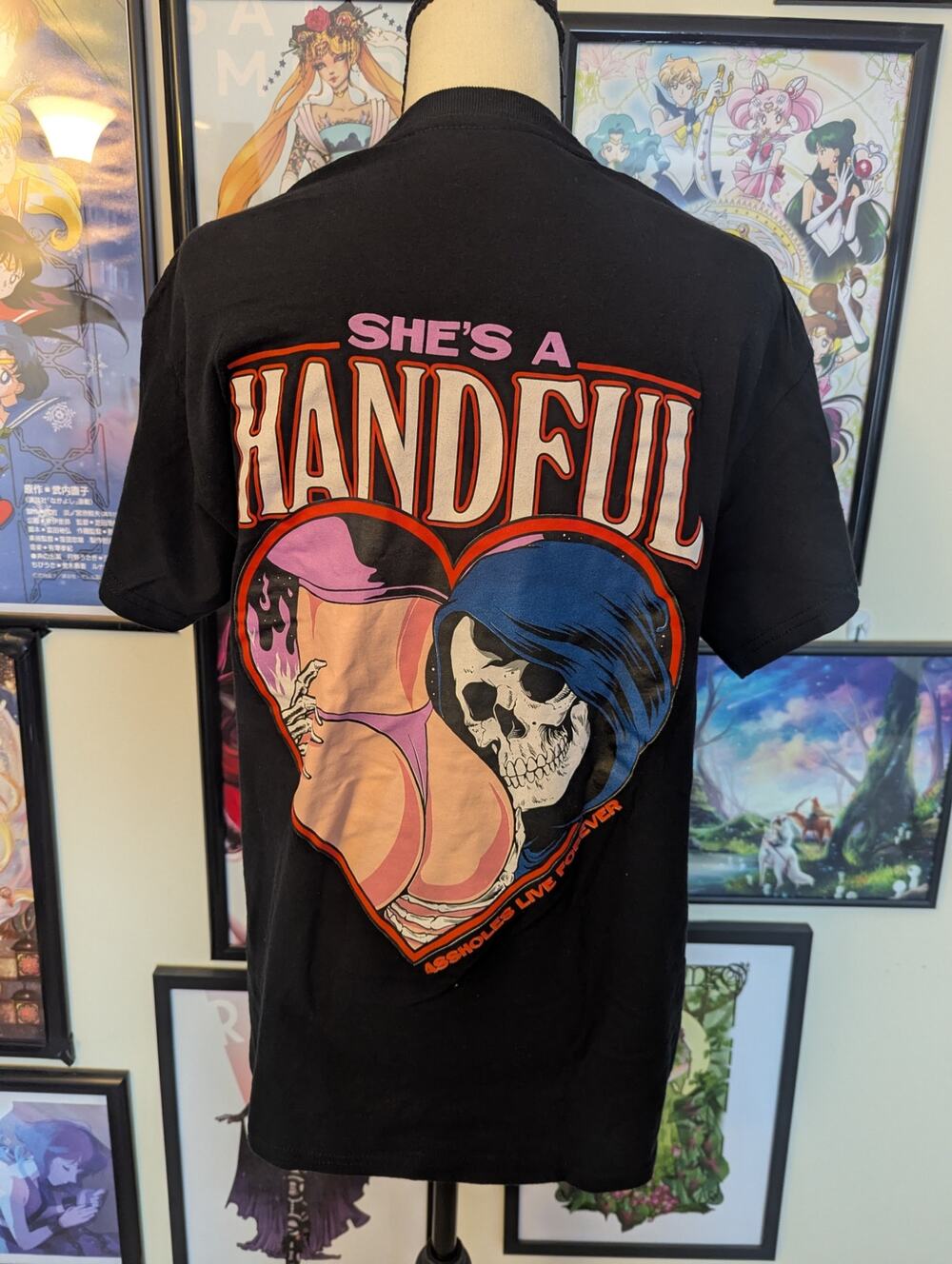 A*holes Live Forever Handful T-Shirt Sz M